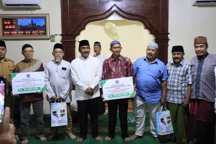 Tiga Masjid di Kecamatan Binjai Utara Terima Dana Hibah dari Pemko Binjai