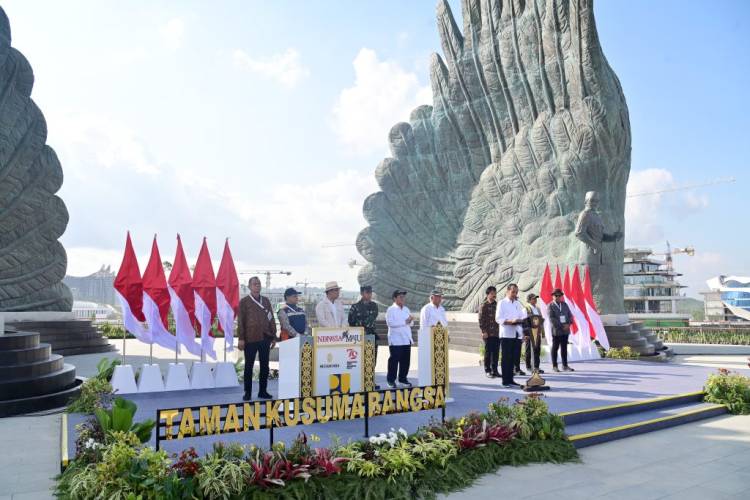 Presiden Jokowi Resmikan Taman Kusuma Bangsa IKN