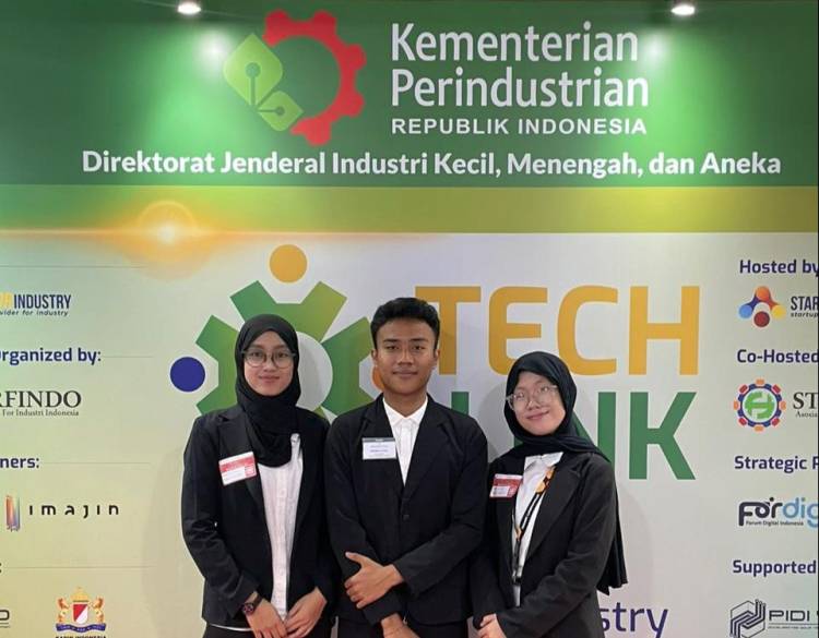 Bikin Layangan Penghasil Listrik, Mahasiswa Sabet Penghargaan