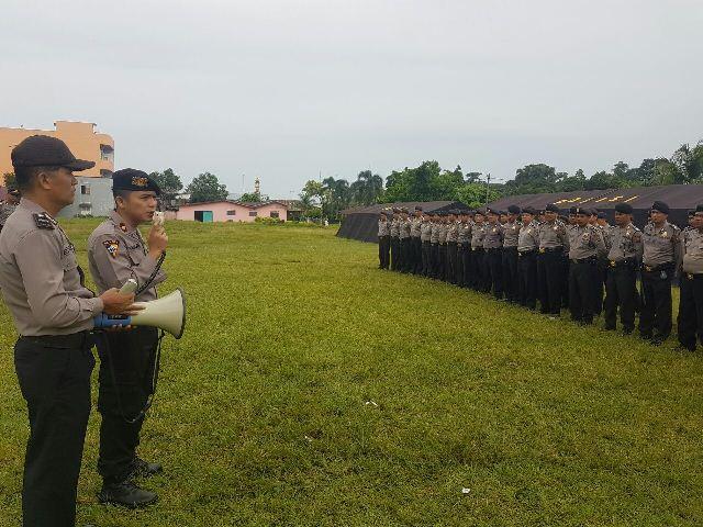 Polres Deli Serdang Kawal Unjukrasa Buruh Menuju ke Medan