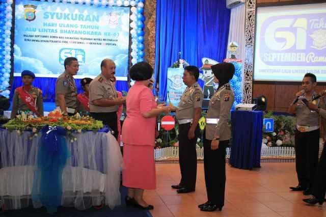 Kapolri Harap Polantas Tunjukkan Keunggulannya Sebagai Etalase Polri