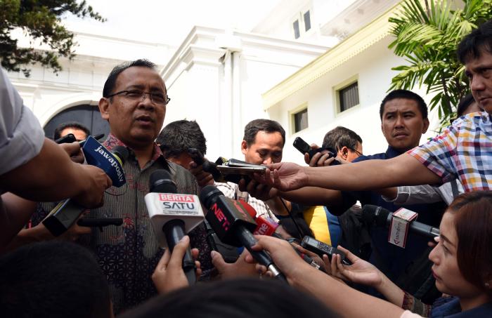 Bantah Intervensi, Mensesneg Tegaskan Dukung Pilgub DKI Yang Demokratis dan Berkualitas