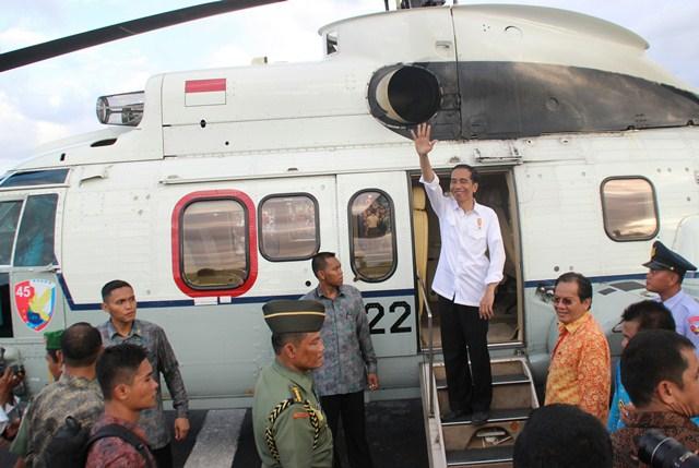 Presiden Jokowi Tinjau Penanganan Bencana Banjir di Garut