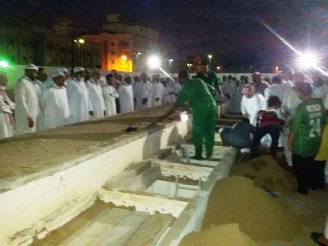Jemaah MES 08 Yang Wafat di Jeddah Akhirnya Dimakamkan