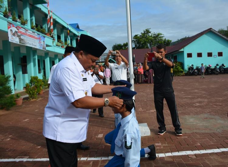 Walikota Sibolga Kukuhkan Peserta Didik Unggulan SMP Negeri