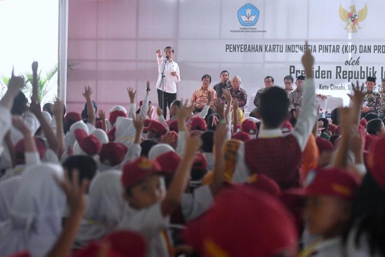 Presiden Ingin Anak Indonesia Bersaing di Dunia Internasional
