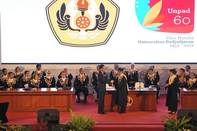 Presiden Jokowi Dorong Perguruan Tinggi Berani Ubah Fakultas Ekonomi