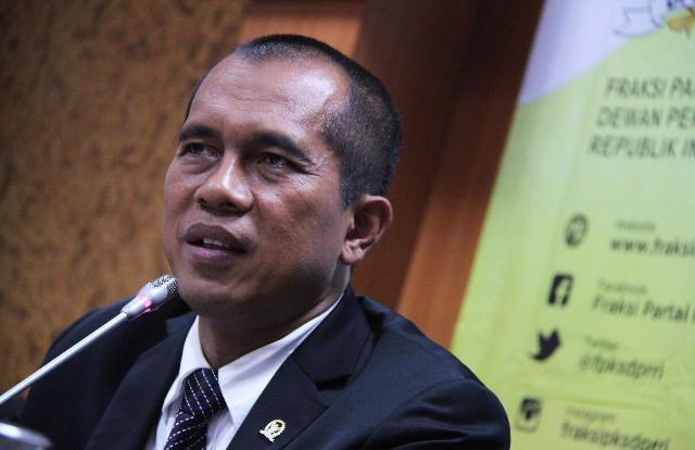 Ketua Komisi 1 DPR RI: Seret Semua Pembantai Muslim Rohingya ke Mahkamah Internasional