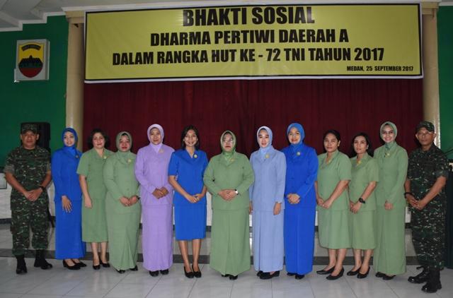 Ratusan Orang Padati Acara Baksos Dharma Pertiwi di RS Putri Hijau