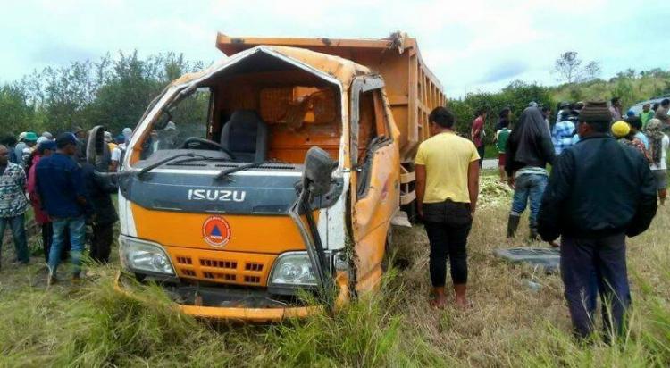 Lakalantas Dump Truk di Karo, 40 Orang Luka-luka, Seorang Meninggal