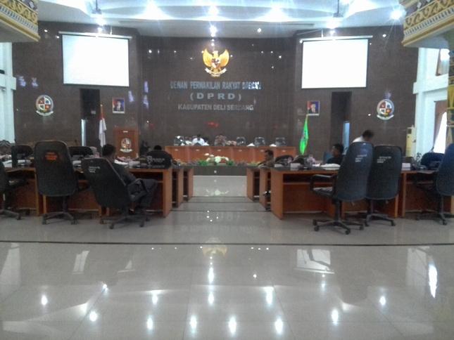 Ranperda Ketahanan Keluarga Diparipurnakan, Kadis Terkait Tak Hadir