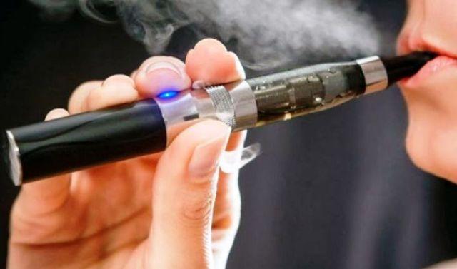 Belum Ada Izin BPOM, Keamanan Cairan Rokok Elektrik Masih Diragukan