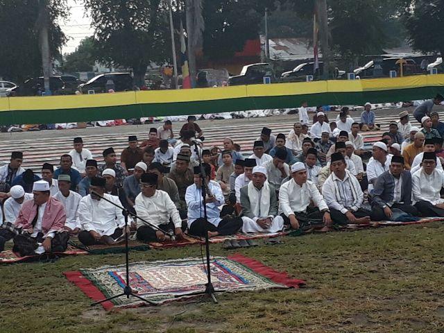 Pemkab Deli Serdang Sholat Idul Adha di Lapangan Tengku Raja Muda