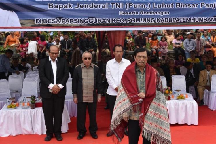 Menko Kemaritiman Apresiasi Program Penanaman Jagung di Humbahas