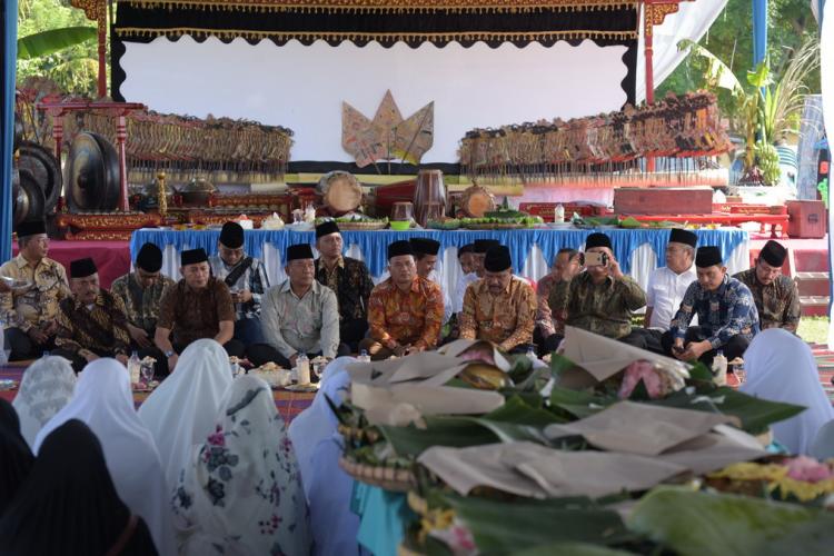 Bupati Deli Serdang Hadiri Bersih Desa di Percut Seituan 