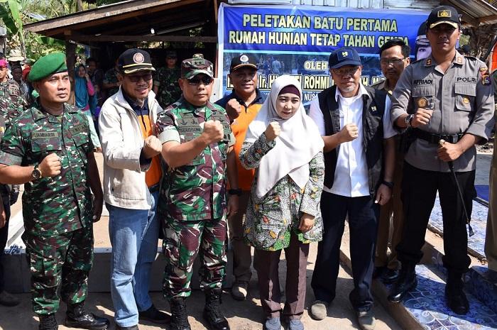 Wagub NTB Minta Masyarakat Dukung Tugas TNI Percepat Rehabilitasi dan Rekonstruksi di Lombok