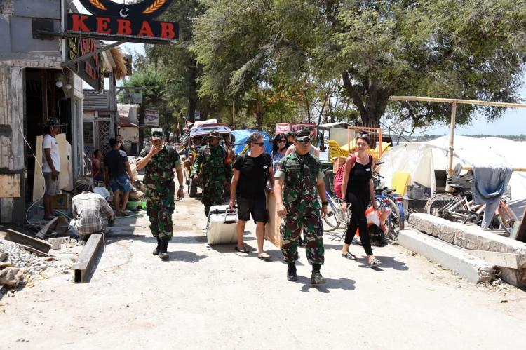 Pastikan Pariwisata di Lombok Berjalan Normal, Panglima Kogasgabpad Tinjau Gili Trawangan