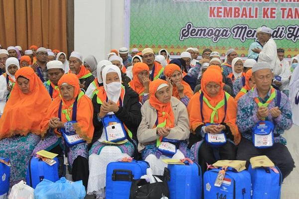 3.898 Jemaah Haji Debarkasi Medan Sudah Kembali ke Tanah Air