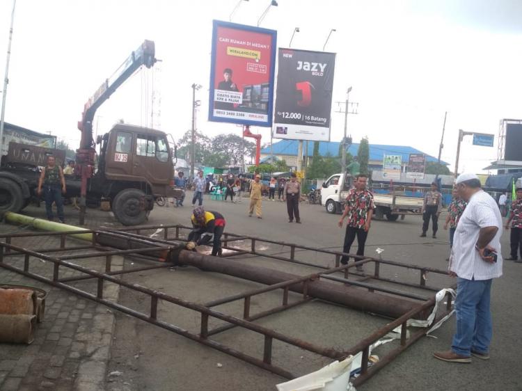 Pansus LPj 2017 Minta Moratorium Izin Reklame di Kota Medan