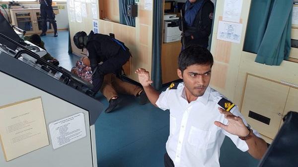 Kapal Patroli Bakamla RI dan TNI AL 'Gagalkan' Penyelundupan Kokain di Perairan Zona Ekonomi Eksklusif Indonesia