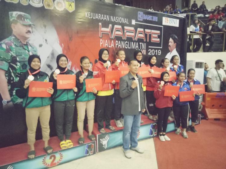 Kapusjaspermildas Saksikan Kejurnas Karate Panglima TNI VII