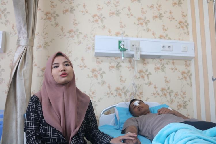 Terluka Saat Demo, Pertunangan Briptu Charis Terpaksa Ditunda