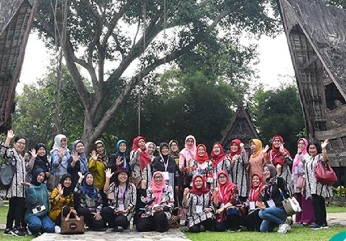 Ladies Programme Forpimnas LPTKN-I 2019 Kenalkan Budaya Lokal dan Pariwisata Sumut