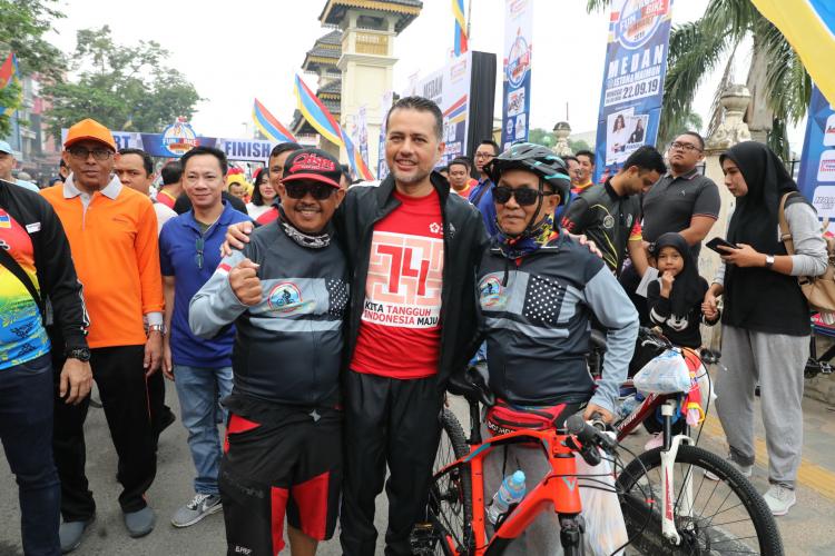 Lepas Ribuan Peserta Fun Bike, Wagub Ajak Masyarakat Biasakan Naik Sepeda