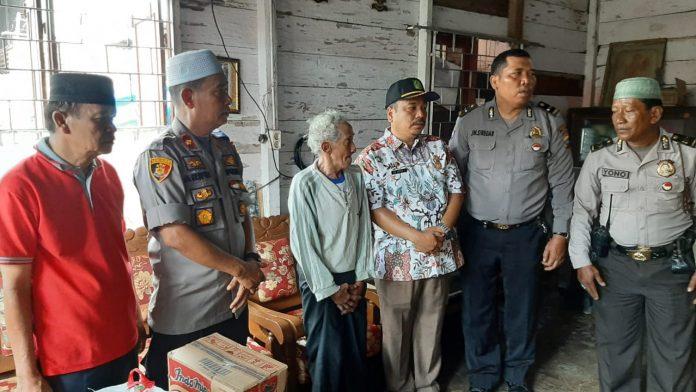 Kapolsek Medan Timur Bantu Pak Ujang, Tukang Becak di Medan Perjuangan