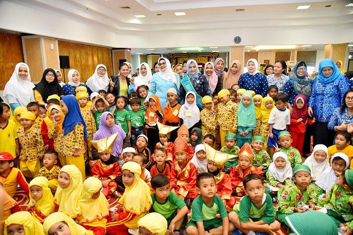 HUT ke-14 HIMPAUDI, Ketua TP PKK Sumut Ajak Anak Makan Ikan untuk Cegah Stunting