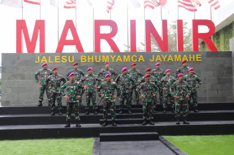 Dankoopssus Mayjen TNI Richard TH Tampubolon Kunjungi Markas Korps Marinir