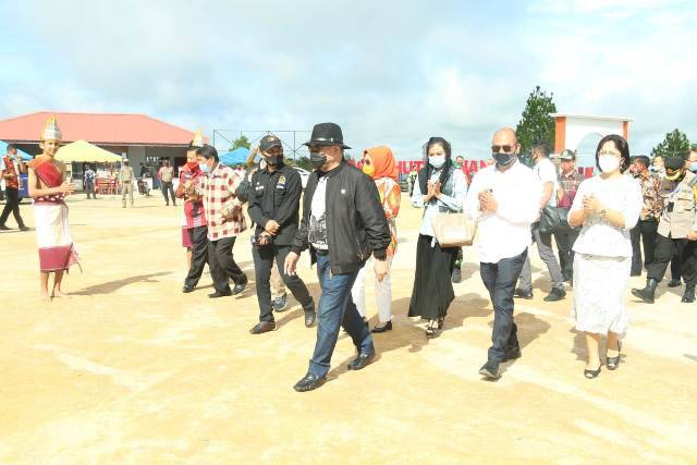 Kunker ke Taput, Ketua DPD RI dan Komite Bahas Pendidikan dan Pariwisata Danau Toba