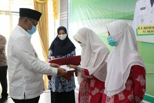 Plt Wali Kota Medan Jamu Makan Kafilah Medan Juara Umum MTQ Ke XXXVII Tingkat Provinsi Sumut