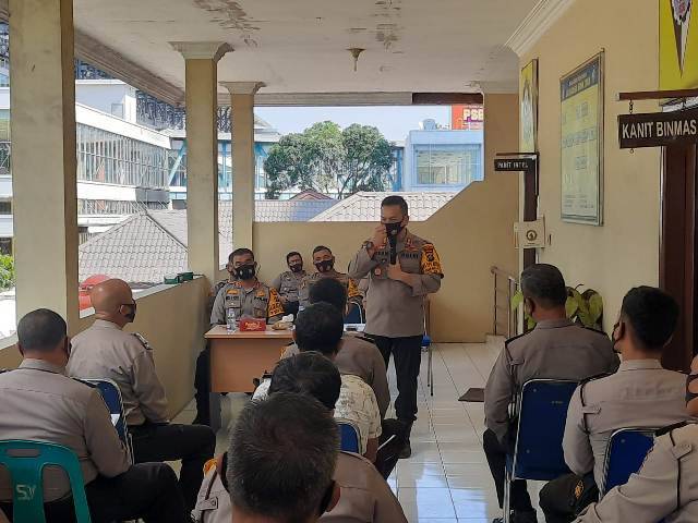 Jelang Ops Mantab Praja 2020, Personil Polri Dilarang Foto Bersama Paslon Pilkada