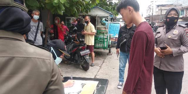 Tak Pakai Masker dengan Benar, Polsek Medan Timur Stop Pengendara Saat Operasi Yustisi