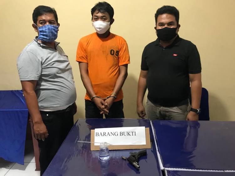 Ditangkap Polisi, Pengedar Sabu Ini Ternyata Memiliki Senjata Api