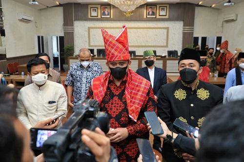 Bobby Nasution Umumkan Direksi BUMD, Minta Buktikan Kemampuan di lapangan dalam Memajukan PUD