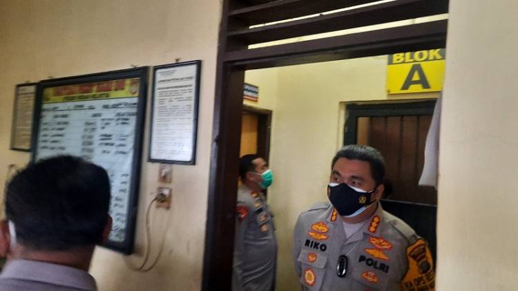 Kapolrestabes Medan Sidak ke Polsek Medan Helvetia, Cek Penjagaan dan Kebersihan RTP