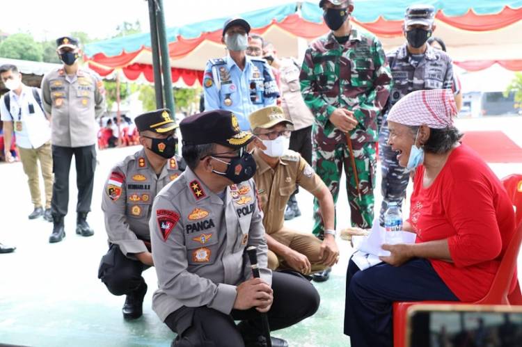 Kapolda Sumut Dorong Percepatan Vaksinasi, Gelontorkan 30 Ribu Dosis Vaksin untuk Kepulauan Nias Selatan