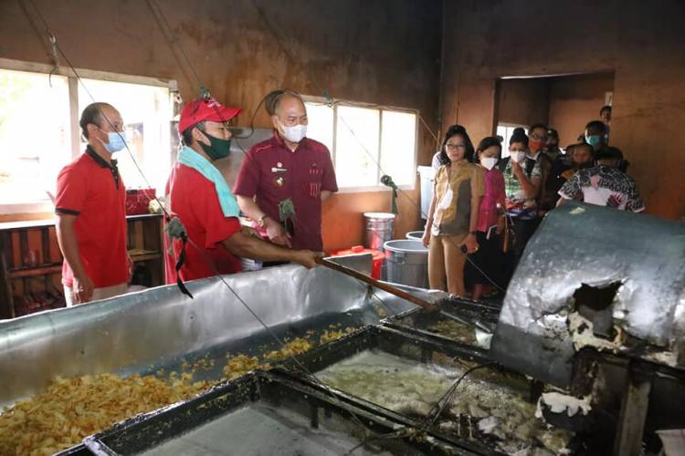 Bupati Taput Tetap Semangat Bangkitkan UMKM Lokal, Tingkatkan Daya Saing dan Promosi