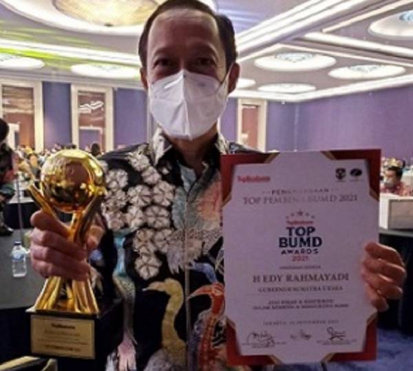Gubernur Sumut Edy Rahmayadi Raih Penghargaan Top Pembina BUMD 2021