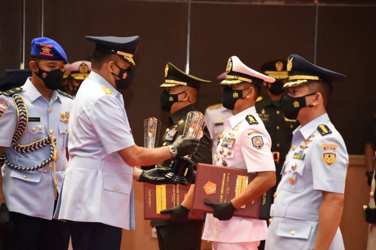 Kasau Tutup Dikreg Sesko TNI XLVIII Tahun 2021