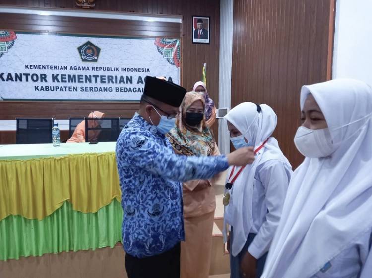 Kakanmenag Sergai Motivasi Siswa Peserta KSM untuk Bersaing di Tingkat Provinsi