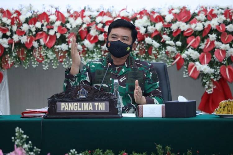Panglima TNI Tinjau Vaksinasi Covid-19 di Sulawesi Utara, Perkuat Tracing Kontak Erat