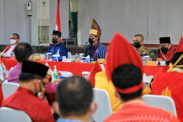  Walikota Medan Minta OPD dan Camat Pastikan 3T dan 5T Diterapkan Serta Tingkatkan Vaksinasi