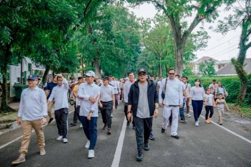 Lepas Gerak Jalan Santai Jajaran Dishub Medan dan Keluarga, Aulia Rachman: Terus Berikan Pelayanan Terbaik