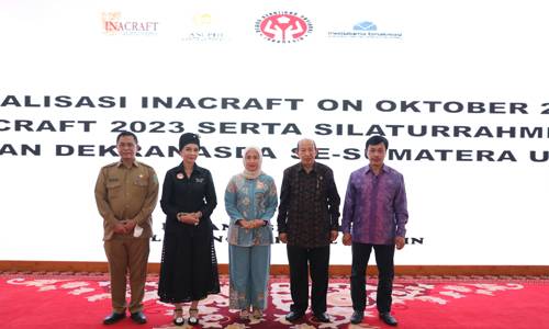 Buka Sosialisasi Inacraft, Sri Ayu Mihari Minta Daerah Lahirkan Produk Baru