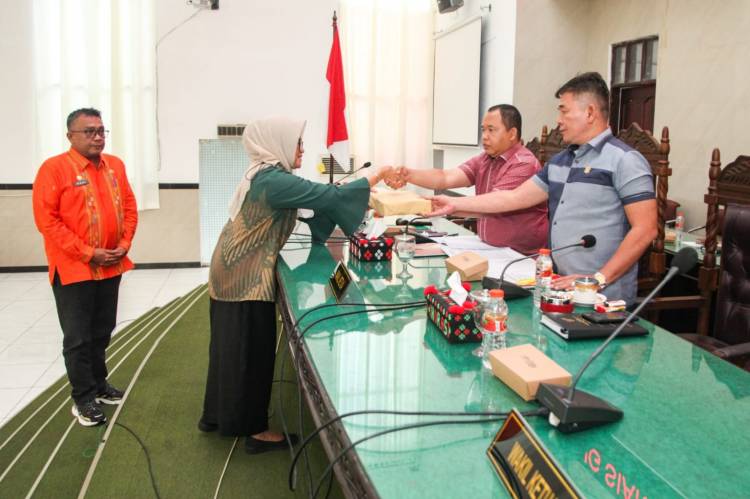 Walikota Pematang Siantar Sampaikan Pengantar Nota Rancangan P-APBD 2022