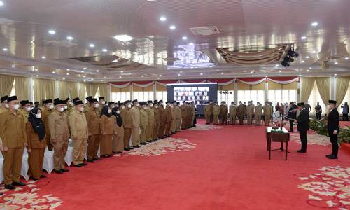 Gubernur Sumut Lantik 123 Pejabat Administrator dan Pengawas