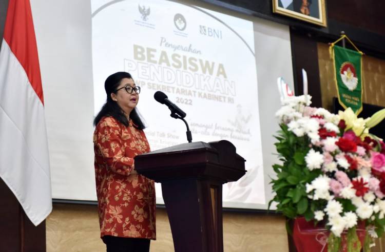  DWP Setkab Kembali Berikan Beasiswa Pendidikan dan Tali Kasih